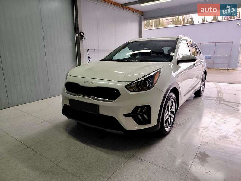 Внедорожник / Кроссовер Kia Niro 2022 в Киеве