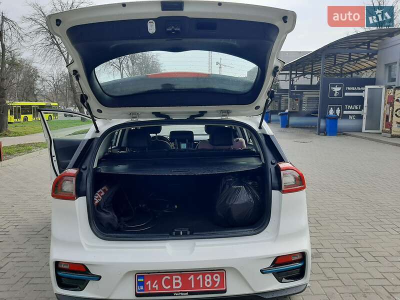 Внедорожник / Кроссовер Kia Niro 2019 в Львове