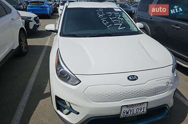 Позашляховик / Кросовер Kia Niro 2021 в 