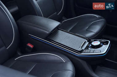 Внедорожник / Кроссовер Kia Niro 2019 в 