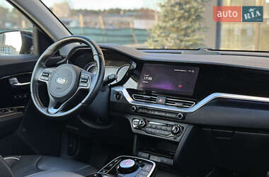 Внедорожник / Кроссовер Kia Niro 2020 в 