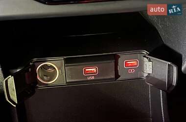 Позашляховик / Кросовер Kia Niro 2020 в 