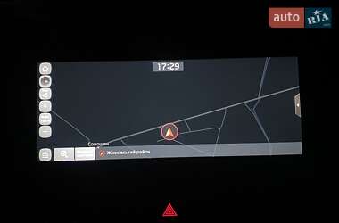 Позашляховик / Кросовер Kia Niro 2020 в 