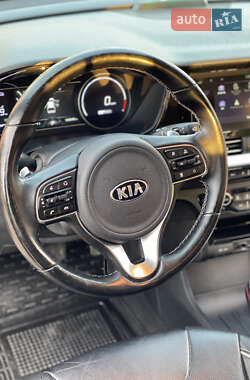 Внедорожник / Кроссовер Kia Niro 2021 в 