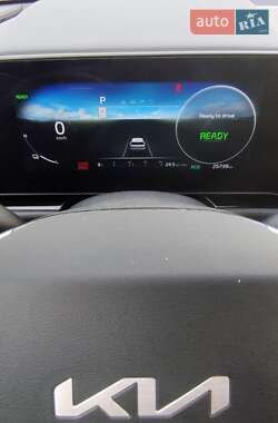 Позашляховик / Кросовер Kia Niro 2023 в Долині