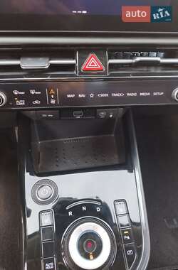 Позашляховик / Кросовер Kia Niro 2023 в Долині