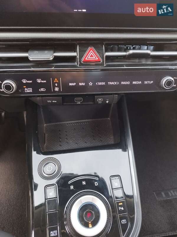 Позашляховик / Кросовер Kia Niro 2023 в Долині