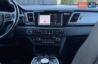 Позашляховик / Кросовер Kia Niro 2019 в 