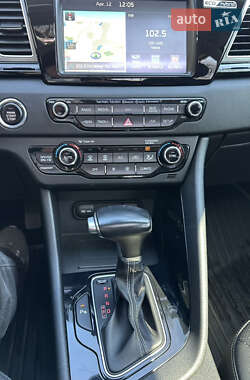 Внедорожник / Кроссовер Kia Niro 2018 в 