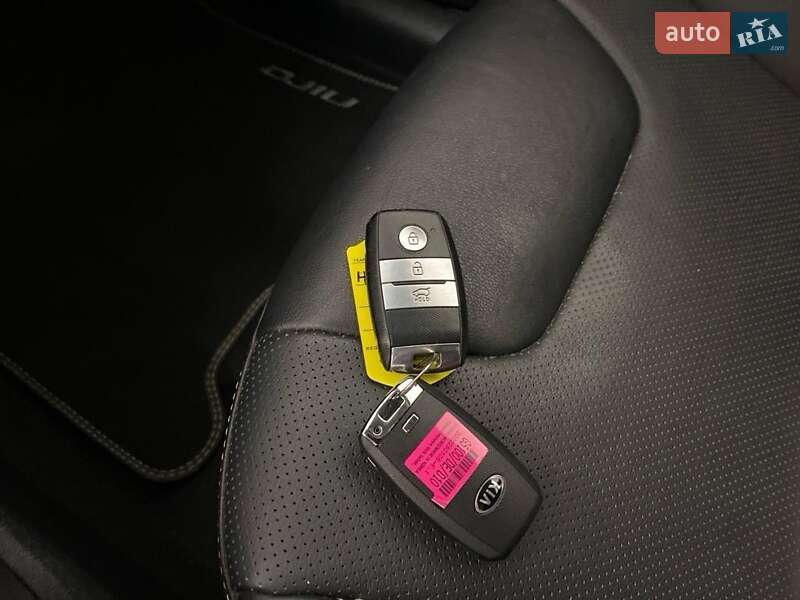 Позашляховик / Кросовер Kia Niro 2020 в Тернополі