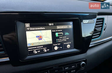 Внедорожник / Кроссовер Kia Niro 2019 в 