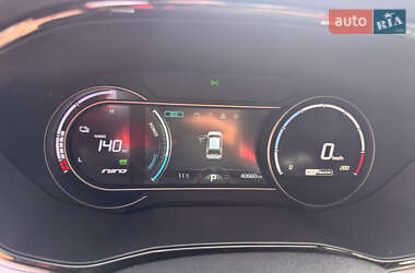 Внедорожник / Кроссовер Kia Niro 2021 в 