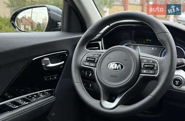 Внедорожник / Кроссовер Kia Niro 2021 в 