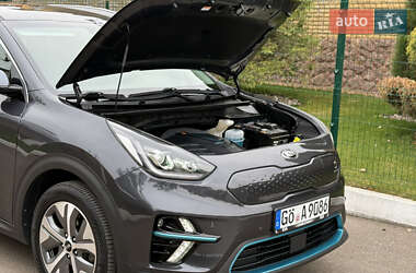 Внедорожник / Кроссовер Kia Niro 2021 в 