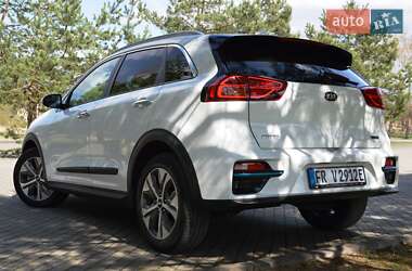 Внедорожник / Кроссовер Kia Niro 2021 в 