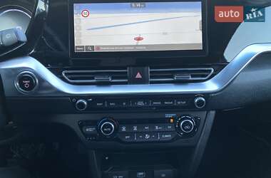 Внедорожник / Кроссовер Kia Niro 2021 в 