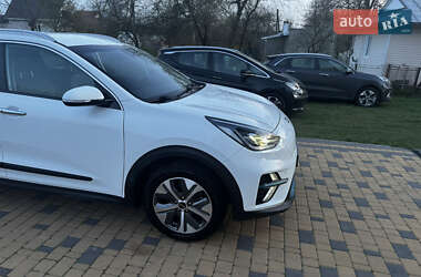 Внедорожник / Кроссовер Kia Niro 2019 в 