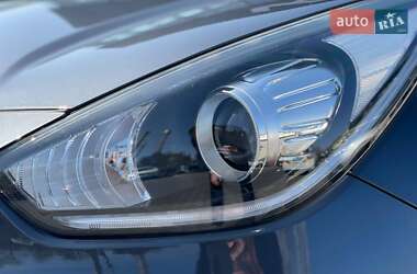 Внедорожник / Кроссовер Kia Niro 2016 в 