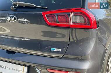 Внедорожник / Кроссовер Kia Niro 2016 в 
