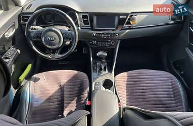 Внедорожник / Кроссовер Kia Niro 2016 в 