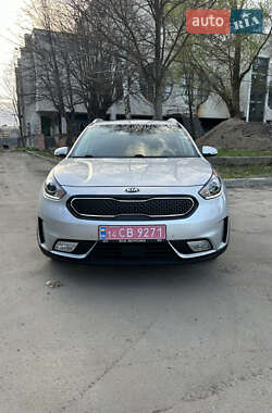 Внедорожник / Кроссовер Kia Niro 2017 в 