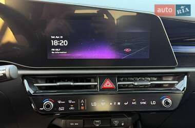 Позашляховик / Кросовер Kia Niro 2022 в 