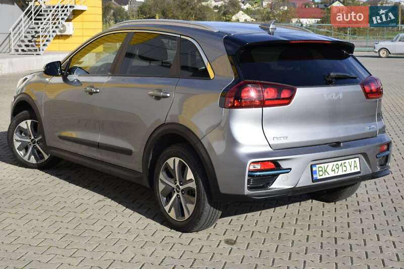 Внедорожник / Кроссовер Kia Niro 2022 в Ровно