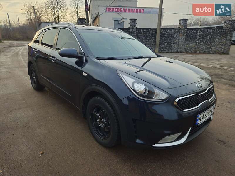 Позашляховик / Кросовер Kia Niro 2016 в Бердичеві