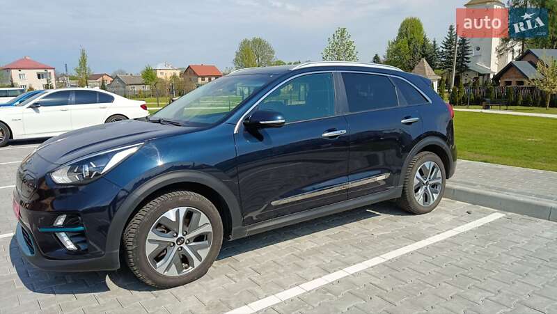Позашляховик / Кросовер Kia Niro 2020 в Львові