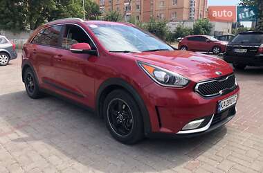Внедорожник / Кроссовер Kia Niro 2017 в 