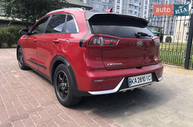 Внедорожник / Кроссовер Kia Niro 2017 в 