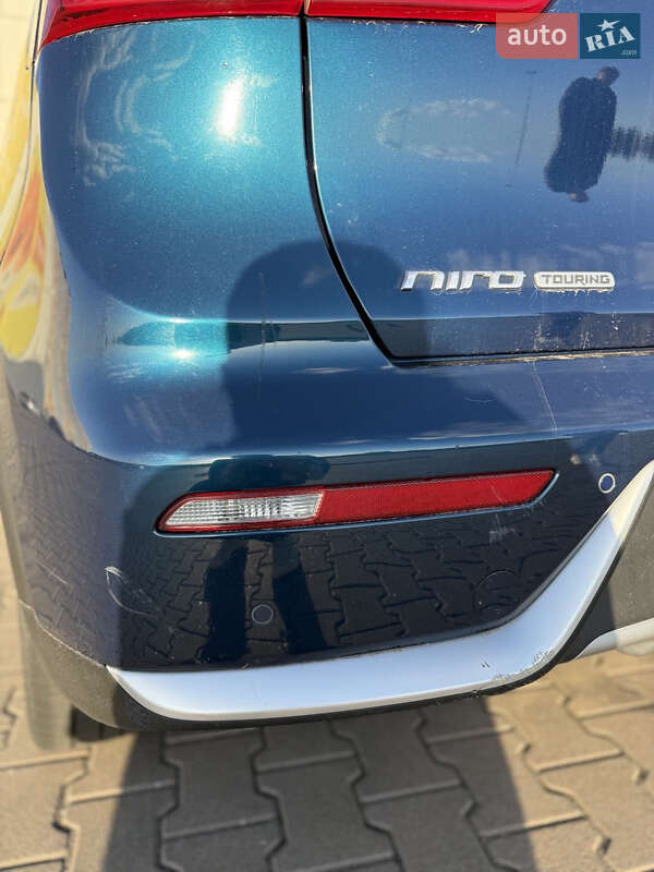 Внедорожник / Кроссовер Kia Niro 2017 в Киеве