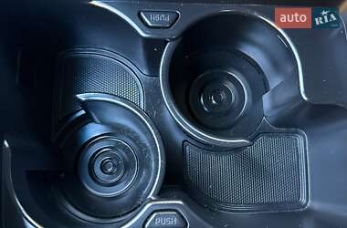 Позашляховик / Кросовер Kia Niro 2021 в 