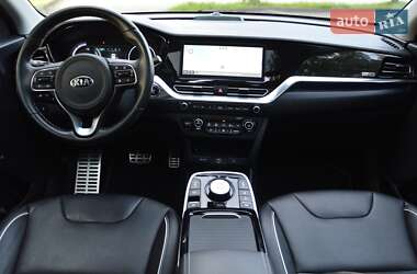 Позашляховик / Кросовер Kia Niro 2021 в 