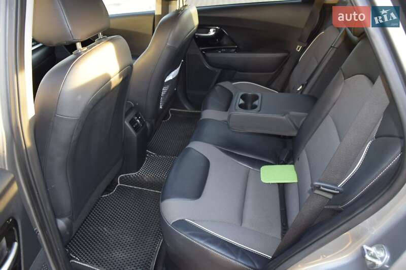 Внедорожник / Кроссовер Kia Niro 2022 в Ровно