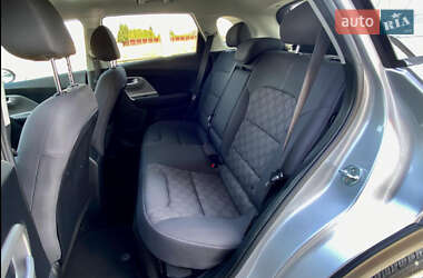Внедорожник / Кроссовер Kia Niro 2018 в 
