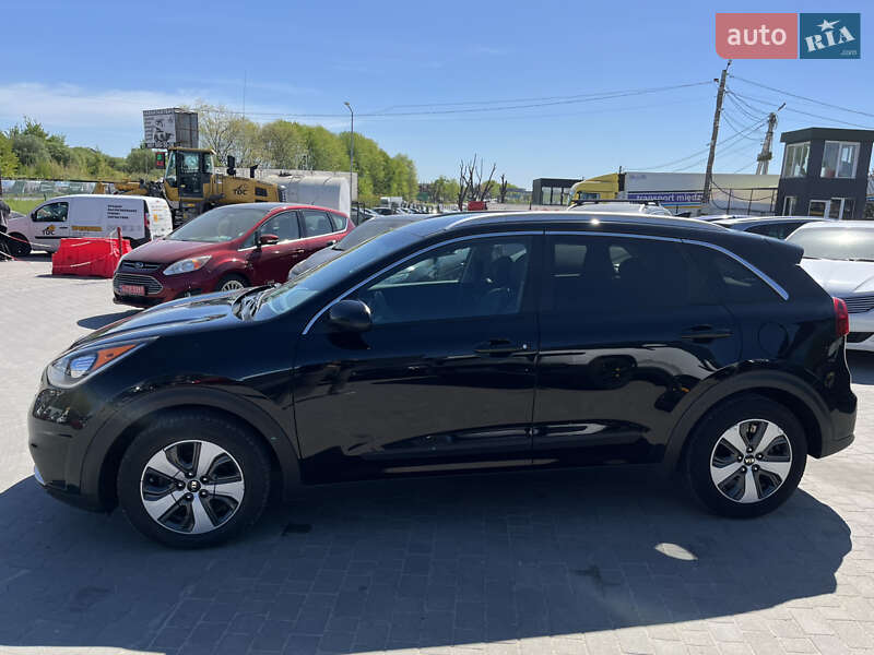 Внедорожник / Кроссовер Kia Niro 2016 в Львове