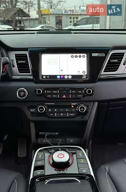 Позашляховик / Кросовер Kia Niro 2019 в 