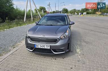 Позашляховик / Кросовер Kia Niro 2016 в Львові