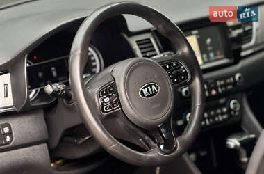 Внедорожник / Кроссовер Kia Niro 2018 в 
