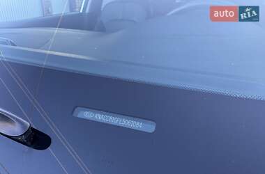 Позашляховик / Кросовер Kia Niro 2020 в 