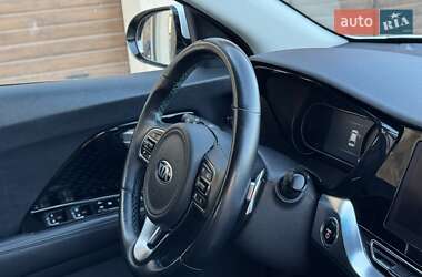 Позашляховик / Кросовер Kia Niro 2020 в 