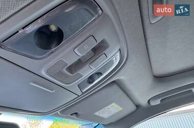 Позашляховик / Кросовер Kia Niro 2020 в 