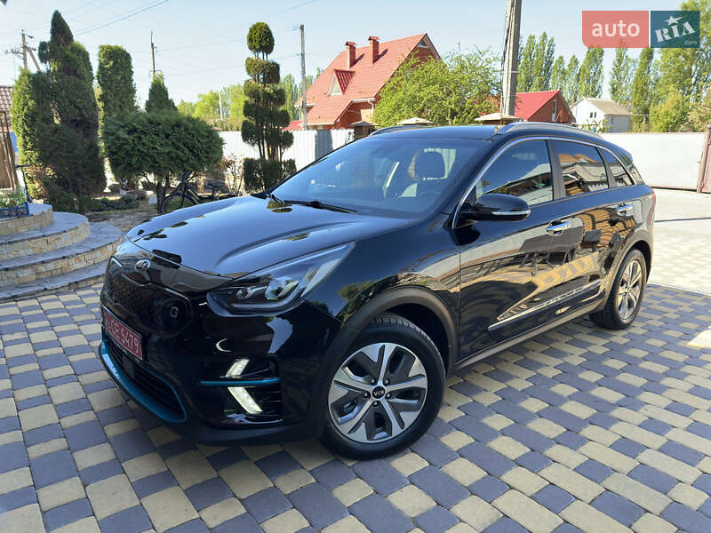 Позашляховик / Кросовер Kia Niro 2022 в 