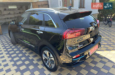 Позашляховик / Кросовер Kia Niro 2022 в 