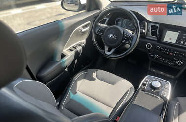 Позашляховик / Кросовер Kia Niro 2019 в 