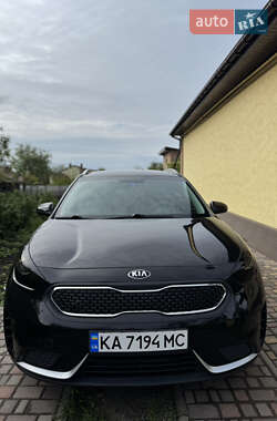 Внедорожник / Кроссовер Kia Niro 2017 в Сквире