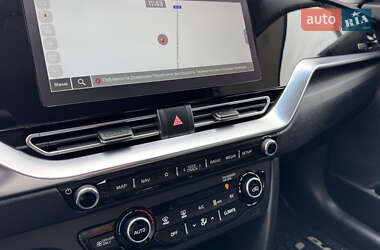 Позашляховик / Кросовер Kia Niro 2020 в 