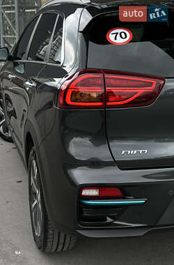 Позашляховик / Кросовер Kia Niro 2021 в 