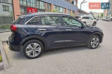 Внедорожник / Кроссовер Kia Niro 2020 в 